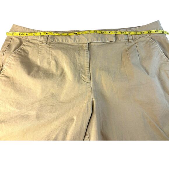Talbots Women Stretch High Rise Casual Bermuda Shorts Solid Tan Color Size 24W - Picture 3 of 9